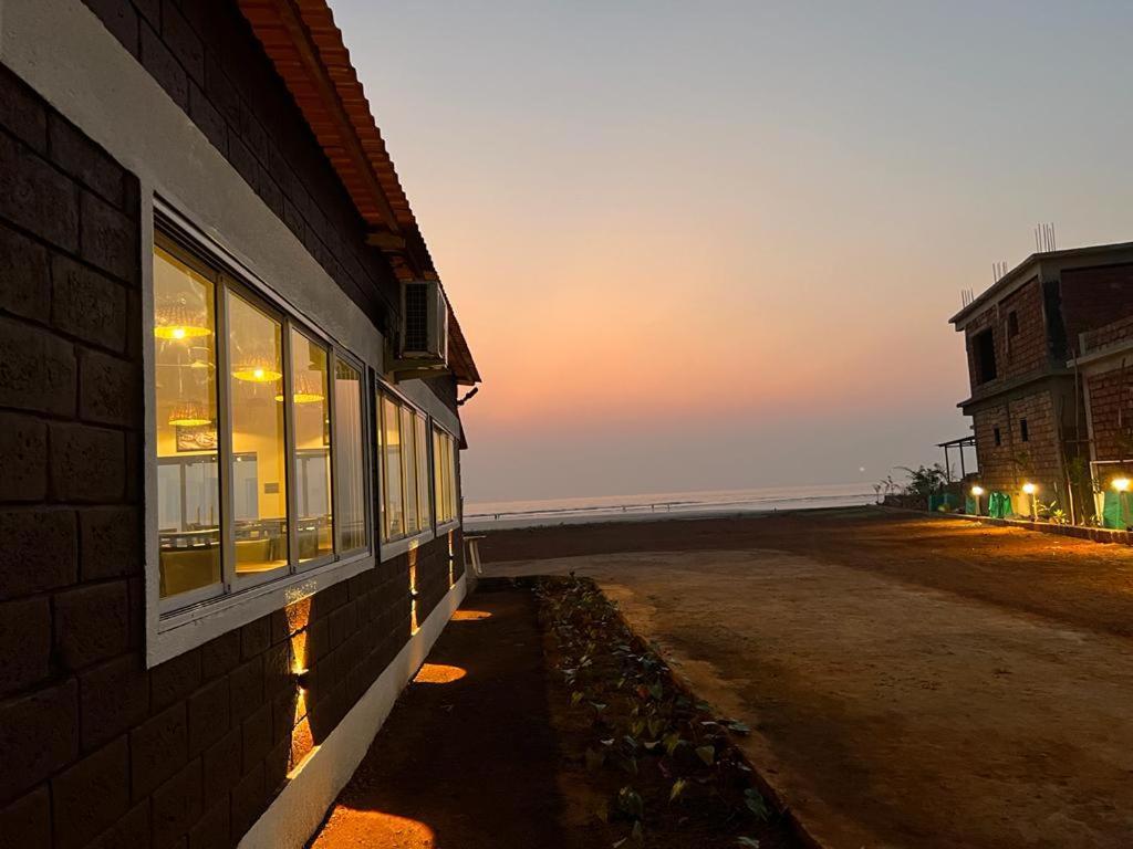 Coastal Bay Beach Resort Harnai Εξωτερικό φωτογραφία