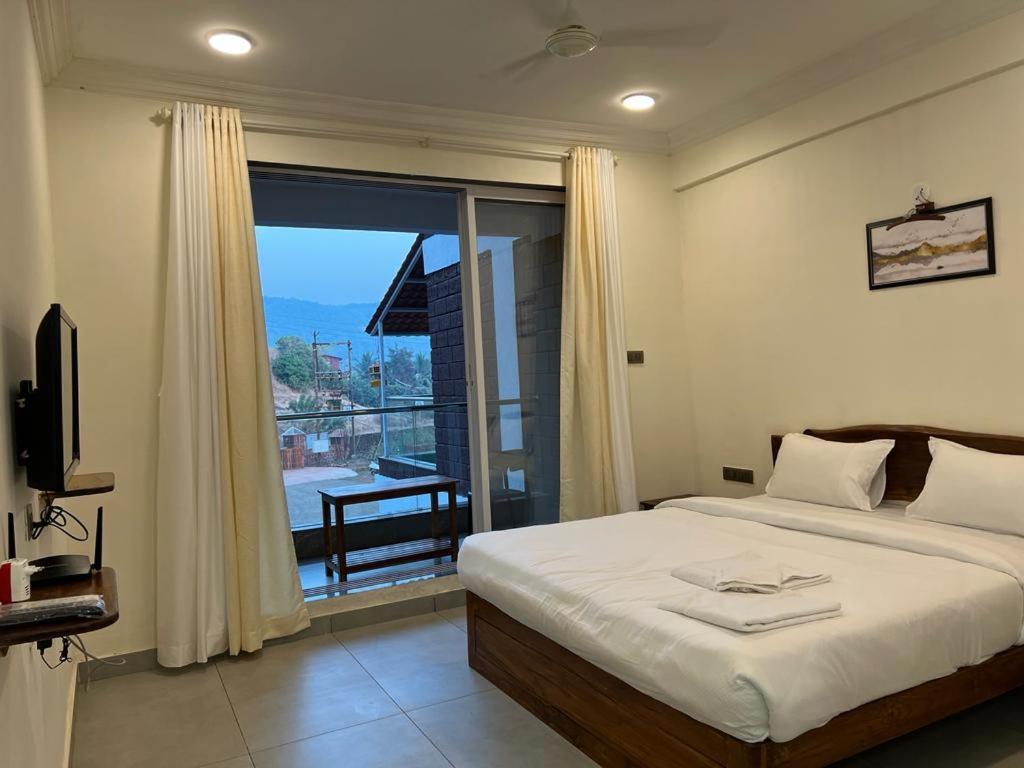 Coastal Bay Beach Resort Harnai Εξωτερικό φωτογραφία