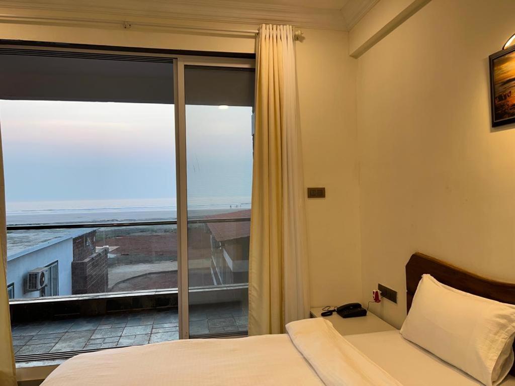 Coastal Bay Beach Resort Harnai Εξωτερικό φωτογραφία