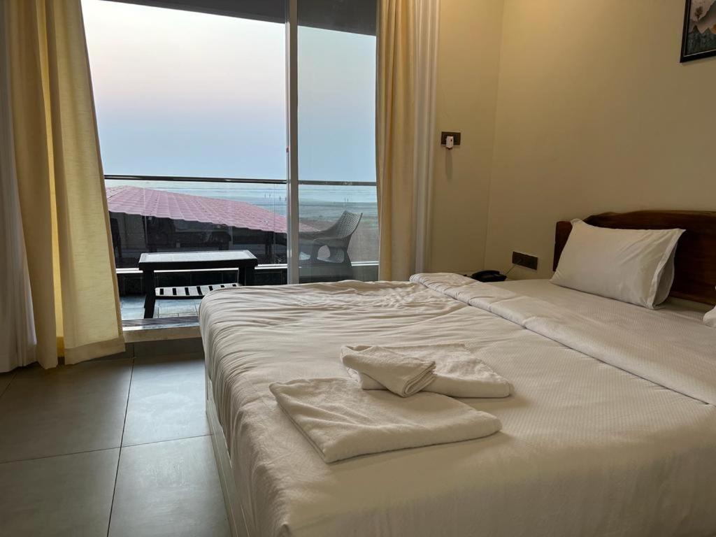 Coastal Bay Beach Resort Harnai Εξωτερικό φωτογραφία
